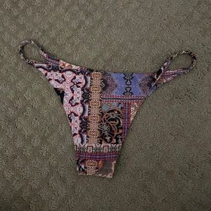 Medium Kulani Kinis bottom